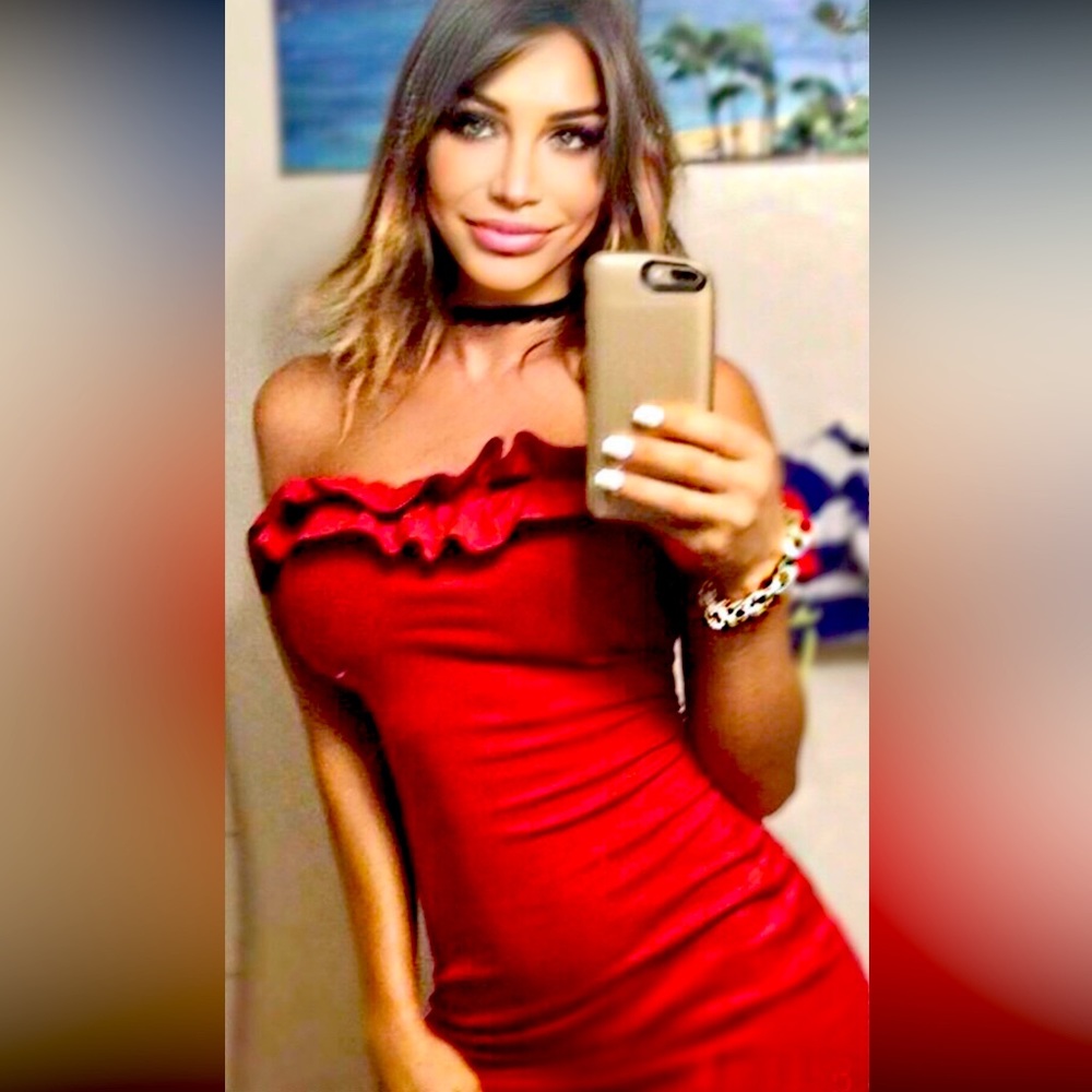 ♥️💕🍾Zara red dress size s ❤️🌹🥂